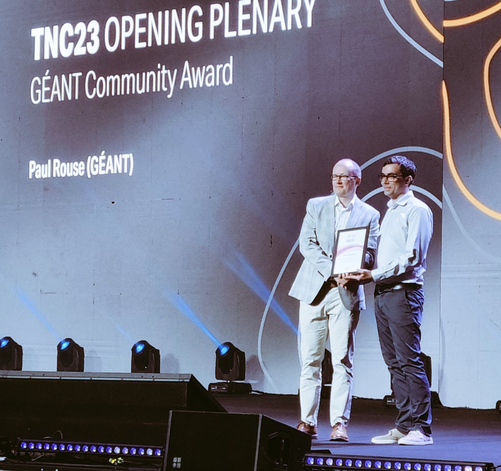 So proud and happy that Seb receives the @GEANTnews Community award at #tnc23.

 Recognition for his enormous contributions to our network buildout, and the way he does his work. Well deserved!