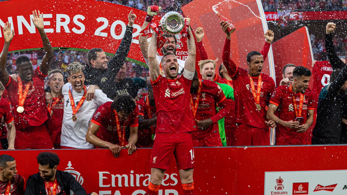TheAnfieldWrap's tweet image. On this day in 2011, @JHenderson joined Liverpool for £15.5m...

🏟 492
⚽️ 33
🅰️ 58
🏆 Champions League
🏆 Premier League 
🏆 FA Cup 
🏆 Community Shield 
🏆 Super Cup
🏆 Club World Cup 
🏆🏆 League Cup 
🏅 England Footballer Of The Year 
🏅 LFC Player Of The Year 

©️.