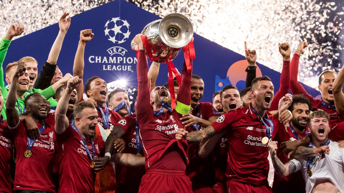 TheAnfieldWrap's tweet image. On this day in 2011, @JHenderson joined Liverpool for £15.5m...

🏟 492
⚽️ 33
🅰️ 58
🏆 Champions League
🏆 Premier League 
🏆 FA Cup 
🏆 Community Shield 
🏆 Super Cup
🏆 Club World Cup 
🏆🏆 League Cup 
🏅 England Footballer Of The Year 
🏅 LFC Player Of The Year 

©️.