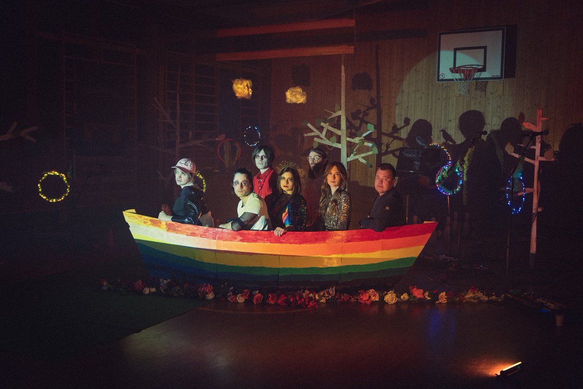 NEW/ Norwegian art-pop band @teammeband head to London on Saturday 18th November for a show at <a href="/OsloHackney/">Oslo Hackney</a>!

Tickets go on sale this Friday at 10am, set a reminder: bit.ly/3MZB6hI