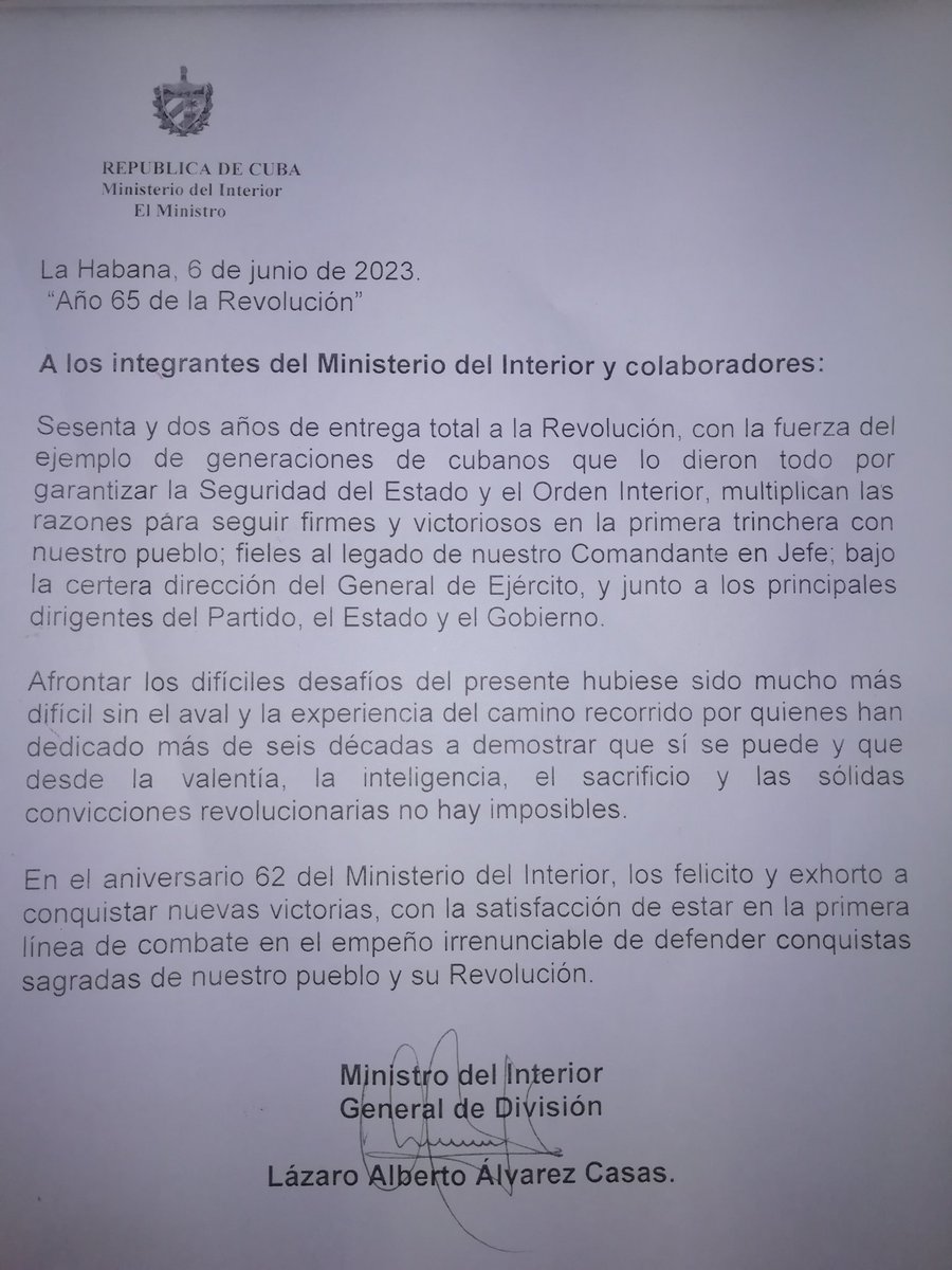 Felicita el Ministro del Interior a los integrantes y colaboradores del #MinintCuba en su Aniversario 62. Con la fuerza del pueblo #DefendiendoCuba
