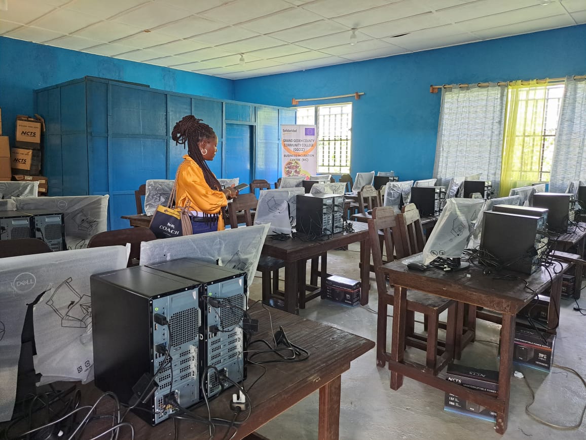 Solidaridad_wa's tweet photo. Solidaridad has set up two Business Incubation Centers in the Nimba and Grand Gedeh counties of #Liberia, to support agrientrepreneurs and ensure the growth and success of their businesses under #COVADEP, which is co-funded by #EUinLiberia. https://t.co/P0IYBXgVau