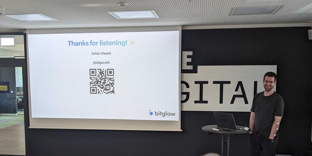 bitglow_de's tweet photo. We had a blast at the @react_kiel Meetup last Wednesday with a great variety of talks from this amazing community 🤗
Thanks so much to @rewedigital for hosting us and providing some tasty pizzas! 🍕

Here's a quick round-up 🧵
#kiel #meetup #react #reactnative https://t.co/sI79lLi9cc