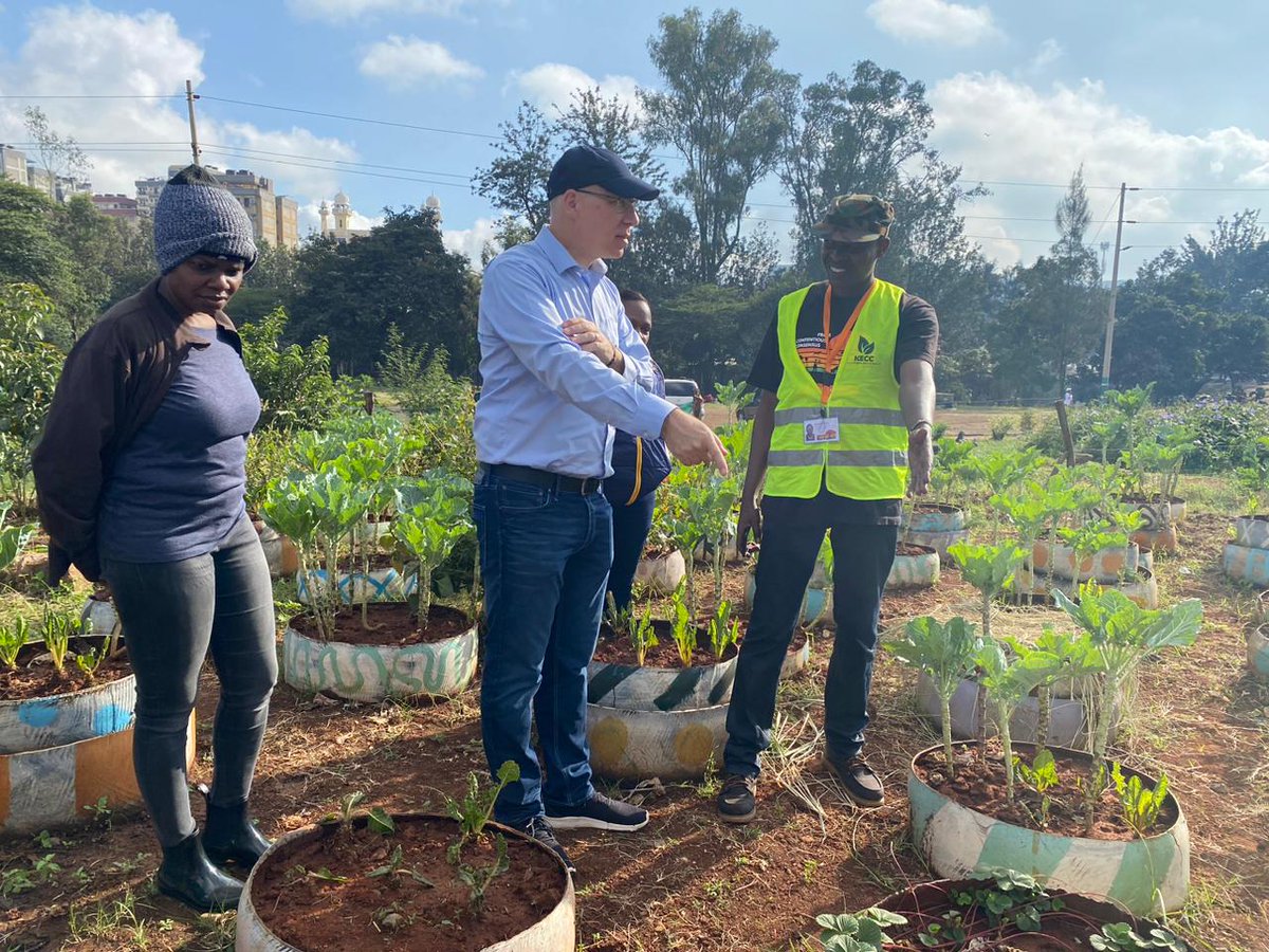 KaromiJosephat's tweet photo. Thanks to #Canadian high Commission and #CRAWN trust for Donation of tools during yesterday #WORLD ENVIRONMENT DAY
@StateHouseKenya
@NairobiCityGov
@crawntrustkenya
@kecccbo https://t.co/34dBVtn2Jo