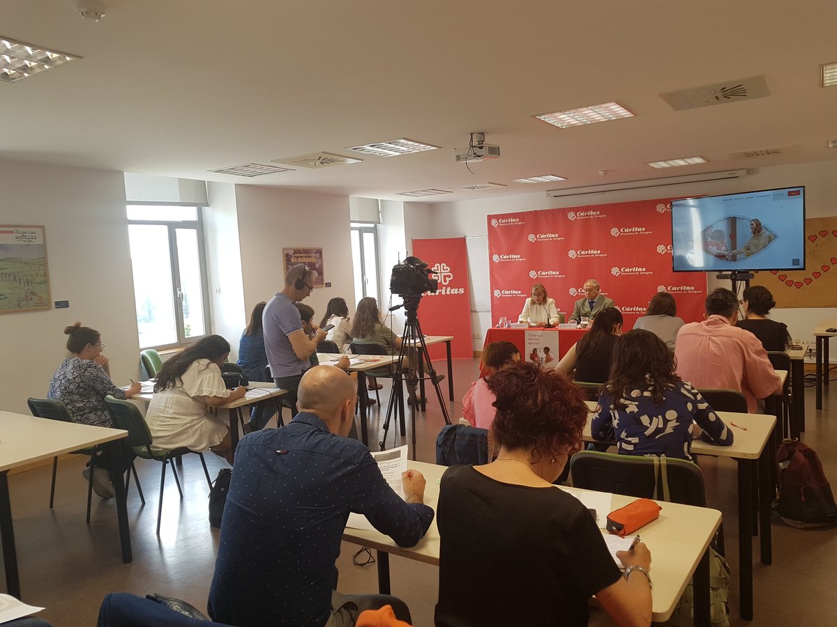 Cáritas Diocesana de Zaragoza hemos presentado, en rueda de prensa, nuestra Memoria de 2022, que muestra la labor de ayuda  a las personas más vulnerables y  nuestra mirada a la realidad social.
👇👇👇
caritas-zaragoza.org/blog/caritas-z…
