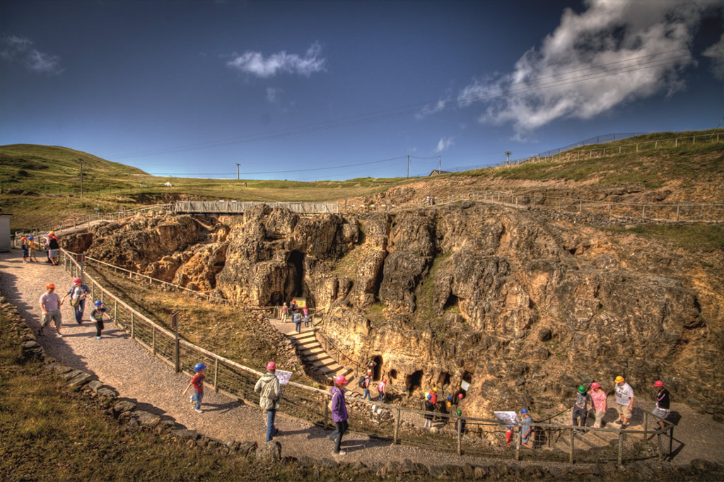 Happy National Caves and Karst Day! 🌎🌿 Explore the underground wonders of Great Orme in Llandudno. Book your tour of the @greatormemines today! #NationalCavesAndKarstDay #GreatOrme #ExploreConwy #Llandudno #Conwy #NorthWales