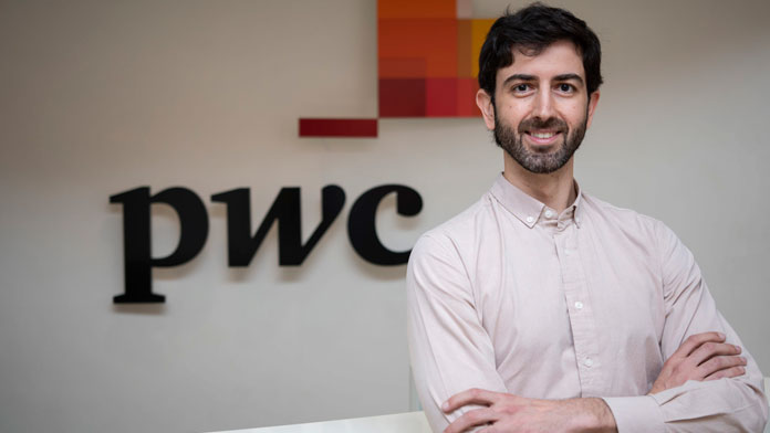 LegalToday's tweet image. Pablo Fernández Burgueño @pablofb senior manager de NewLaw en @PwC_Spain: “El nuevo valor añadido de la función jurídica reside en la extracción, analítica e interpretación de datos” #DataForum2023 ow.ly/beVJ50OGvMH