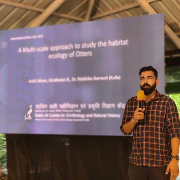 On the occasion of #WorldOtterDay 2023  on May 31, our research scholars Mr Ankit Moun and Mr. Praphul Gopal were invited to give a special lecture on Otters, their ecology and trade. The event was organised by the #CauveryWildlifeSanctuary, #KarnatakaForestDepartment.