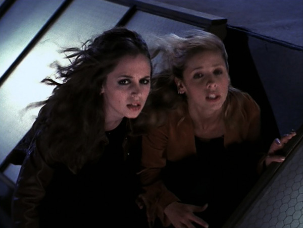 Can you name this episode of #Buffy or #Angel?                                                                                            *Answer to be revealed later today!* #SarahMichelleGellar #ElizaDushku