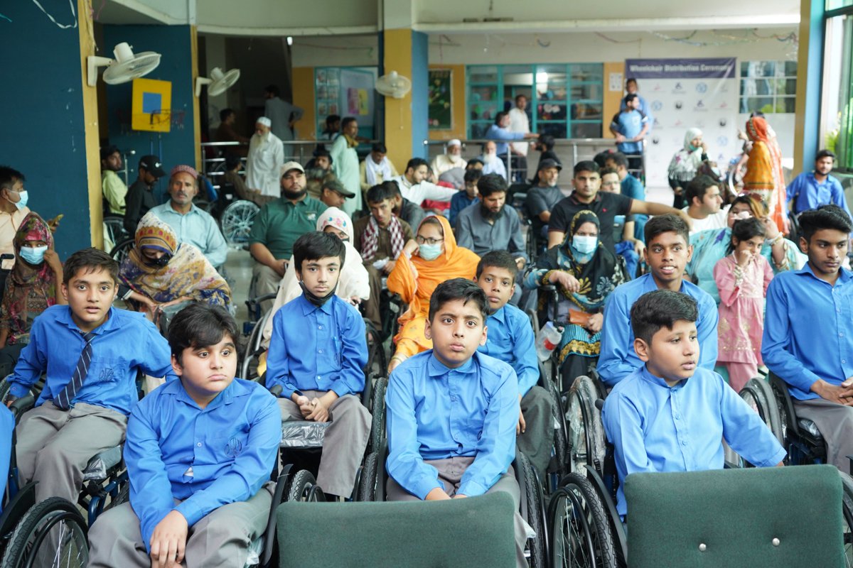 Fintech4ID's tweet photo. First phase of distribution complete ✅

This week 100 wheelchairs were distributed in Pakistan by @chef_pakistan using #L20.

#techforgood #Pakistan #humanitarianassistance https://t.co/PNySO1TcgE