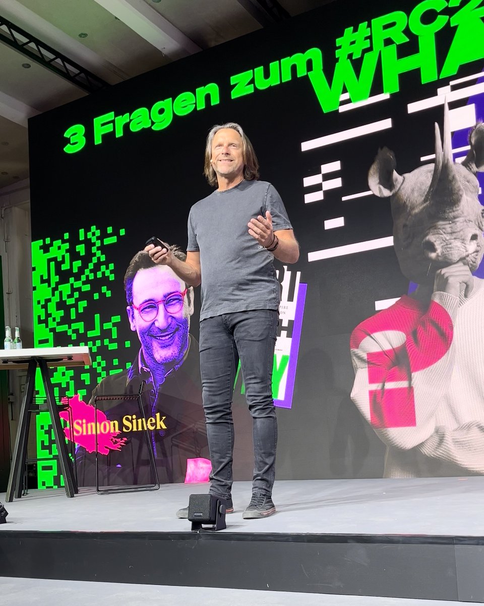 EMBRACE (@tt_embrace) on Twitter photo Es geht los! Auf dem #RC23 treffen sich heute und morgen rund 1.000 Vor- und Nachdenker:innen, um gemeinsam die Zukunft von #Recruiting, #Retention und #HRTech zu gestalten. 🤘
"Open your mind to recruit and retain" - dazu ermunterte <a href="/gerohesse/">Gero Hesse</a> sein Publikum zur Begrüßung. Und Es geht los! Auf dem #RC23 treffen sich heute und morgen rund 1.000 Vor- und Nachdenker:innen, um gemeinsam die Zukunft von #Recruiting, #Retention und #HRTech zu gestalten. 🤘
"Open your mind to recruit and retain" - dazu ermunterte <a href="/gerohesse/">Gero Hesse</a> sein Publikum zur Begrüßung. Und