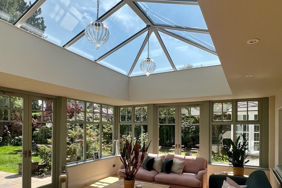 Bernard Savage have recently finished this stunning project to create a year-round orangery which is in keeping with the properties traditional style. 

Made from Accoya wood, the orangery features our Fenwick collection of pewter door handles and window espagnolette handles.