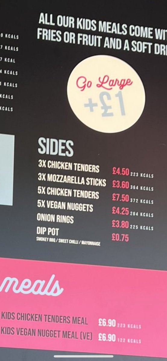 WorldClassMerli's tweet image. After the Aramaths on the last menus, onion rings are now sold in a nondescript amount :(