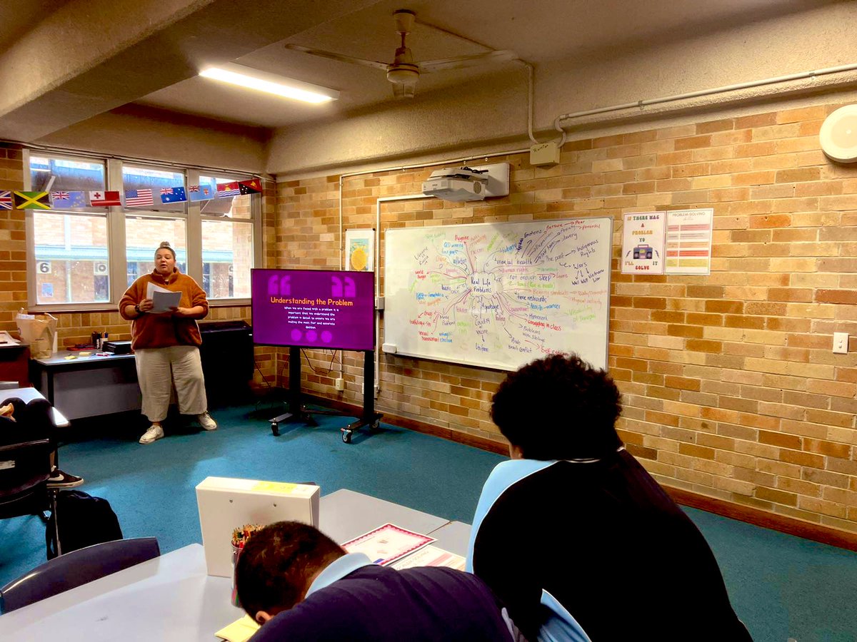 MsTrey7111's tweet photo. Day 2 Global Citizens: students focused on developing their problem solving skills by tackling localised real life problems and attempting an escape room. #Curiosityweek @JamesMeehanHS https://t.co/HGY76EesN9