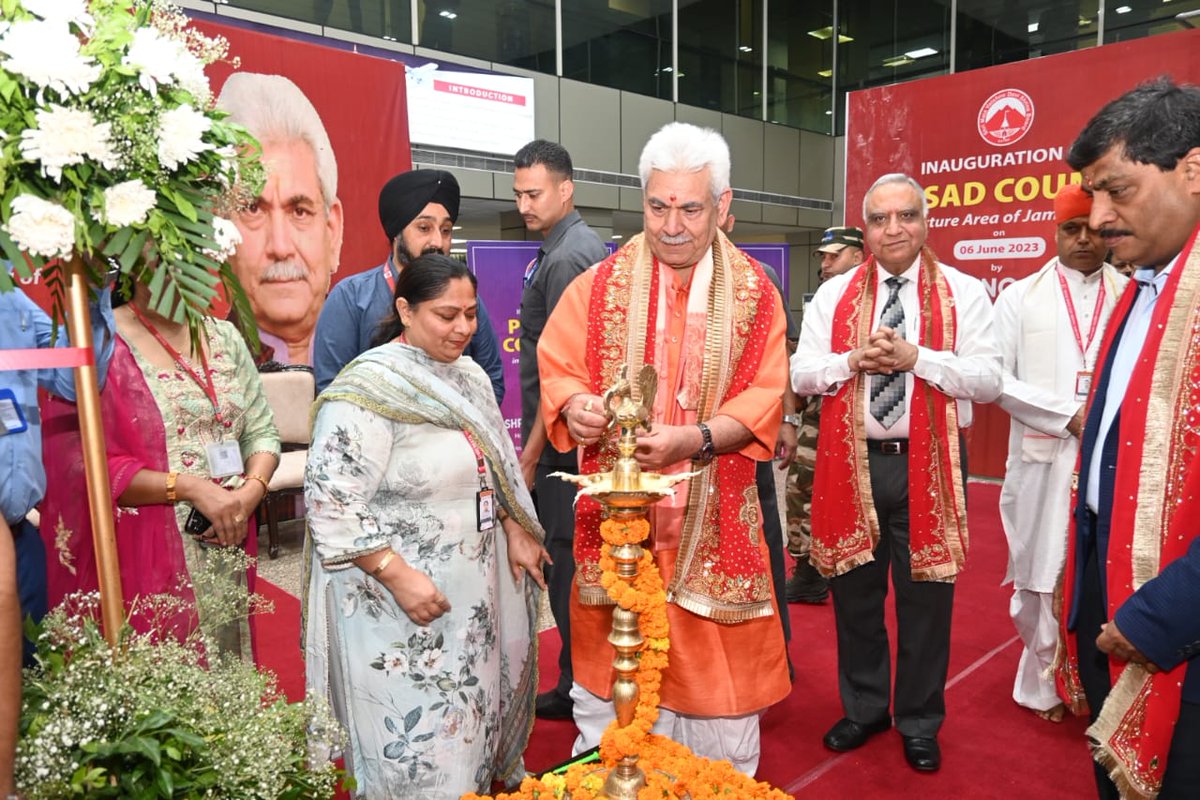 GroundRealityN1's tweet photo. #Ground_Reality_News..
LG Manoj Sinha inaugurated Prasad cum Souvenir Counter of Shri Mata Vaishno Devi Shrine Board in departure area of Jammu Airport for making packaged Prasad and other Souvenir available to the devotees. https://t.co/GaPplofj4C