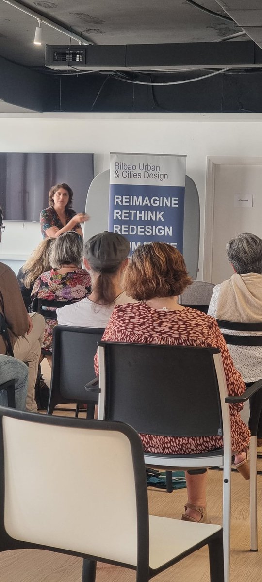 Gracias <a href="/BilbaoUrban/">Bilbao Urban & Cities Design</a>, Xabier Arruza por organizar esta jornada de reflexión sobre #Ciudades #Saludables y #Cuidadoras, una buena oportunidad para inspirarnos a repensar e implementar diferentes soluciones y aproximaciones para mejorar.
Y Gracias <a href="/lin3s/">LIN3S</a> por acogernos!!