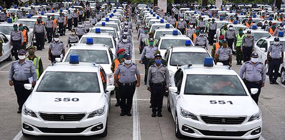 yudi_mercedes's tweet photo. Creemos realmente que el papel del MININT, del combatiente del Ministerio, es uno de los papeles más honrosos y más dignos que pueda tener un revolucionario en este proceso; uno de los trabajos llenos de estímulos, uno de los trabajos llenos de honra, llenos de confianza. https://t.co/MtE8GnxNKu