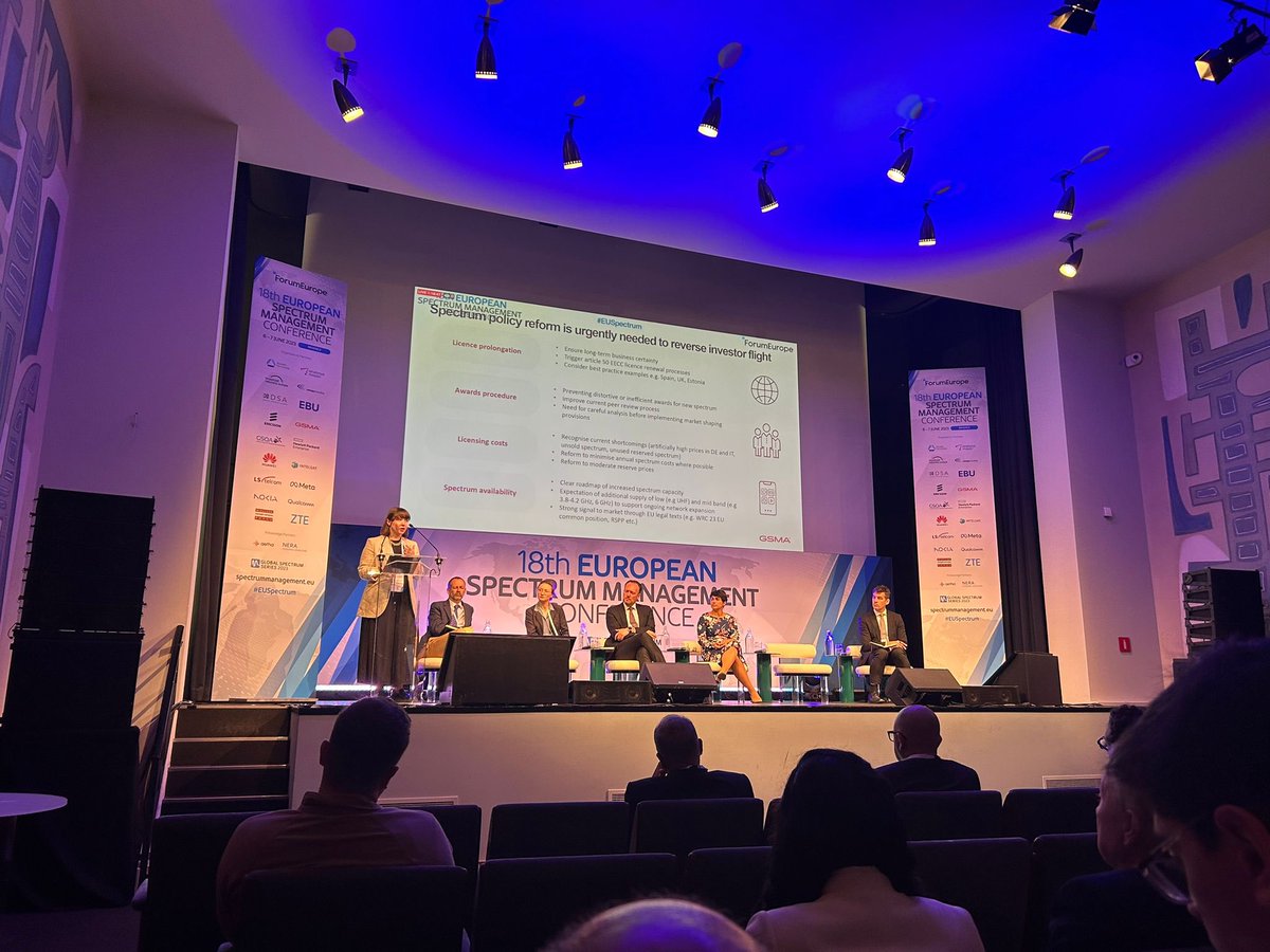 GSMAEurope's tweet image. Today, GSMA&apos;s @emmalotoole spoke at the @ForumEurope #EUSpectrum conference on the opportunity provided by #RSPP to adapt spectrum policy to deliver full #5G for the #DigitalDecade  – licence prolongation, award procedures, licensing costs and spectrum availability are key.