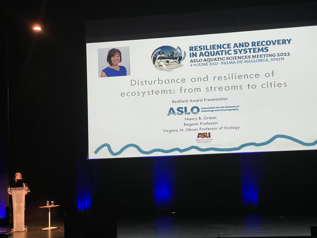 Congratulations Nancy @DrNitrogen on the @aslo_org Redfield lifetime achievement award! Your work and dedication has always been and continues to be a great inspiration!