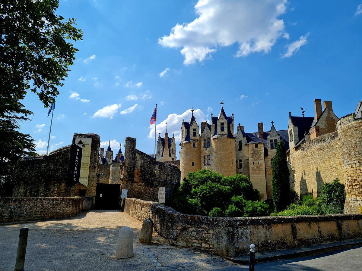cyriacguillard's tweet image. L'avantage de mon métier est qu'en plus de parler littérature et livres toute la journée,  je visite des lieux magnifiques #livre #editeur #diffuseur #litteraturenoire