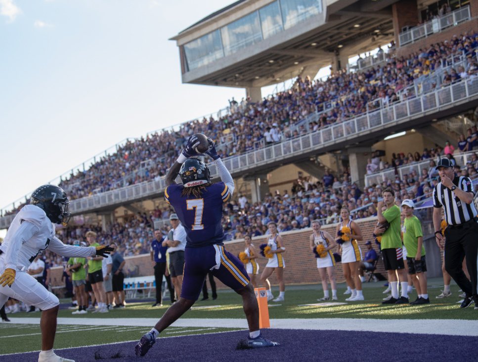 #AllglorytoGOD after a great conversation with <a href="/Coach_JHarness/">Coach Harness</a> and @CoachHuschka I am beyond blessed to receive an offer from UMHB💜💛. <a href="/CruFootball/">UMHB Football🏈</a> @CoachMike_UMHB <a href="/Coach_Brace/">Nick Brace</a> <a href="/Manmakerallday/">Nathaniel Jones</a>. <a href="/ASC_sports/">American Southwest</a> <a href="/Rivals/">Rivals</a>Cole <a href="/TD_4_TDs/">Coach Davis BS, M.Ed</a> @Rivals  <a href="/SATXrecruiting/">NSR Texas (South, Central, East Texas)</a>