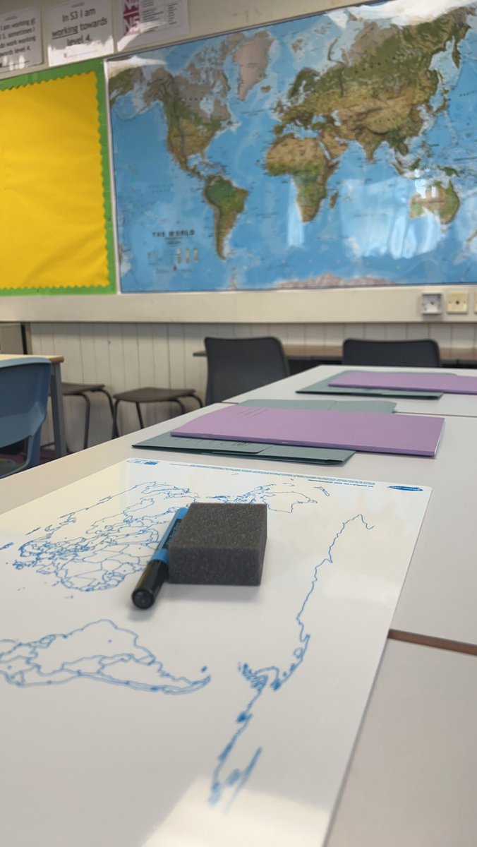 MrSimpsonGeo's tweet photo. Kicking off the #HGeography course by testing our knowledge of which countries we think are the most populous and where these are located on a blank world map π πΊοΈ Interesting discussion around some countries! #population #geographyteacher https://t.co/et8UbBgG20