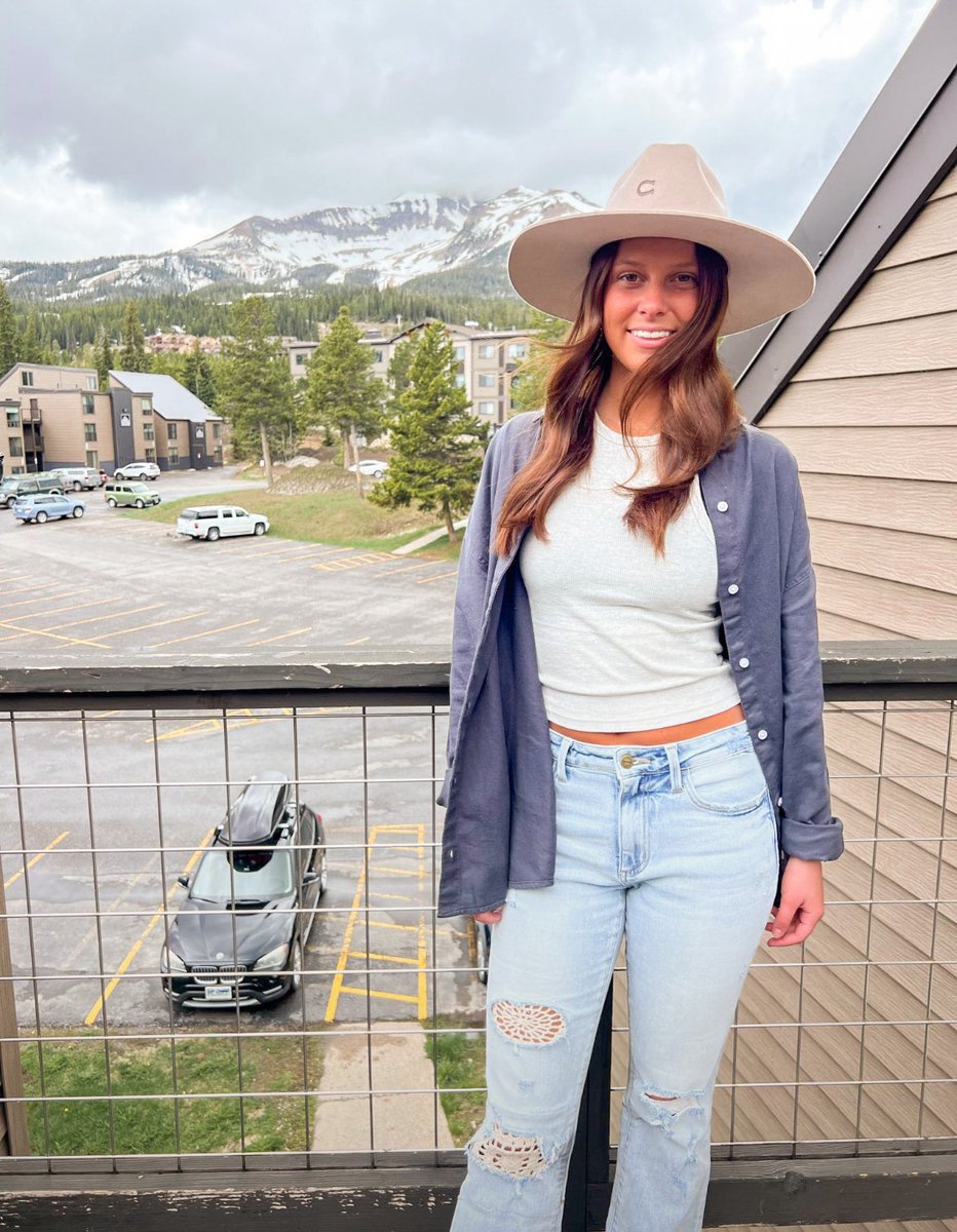 Our postcard from the mountains🏔️

#axidsemo #alphaxidelta #realizeyourpotential