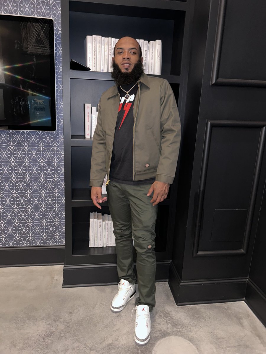 Designer &amp; Dickies 🦍