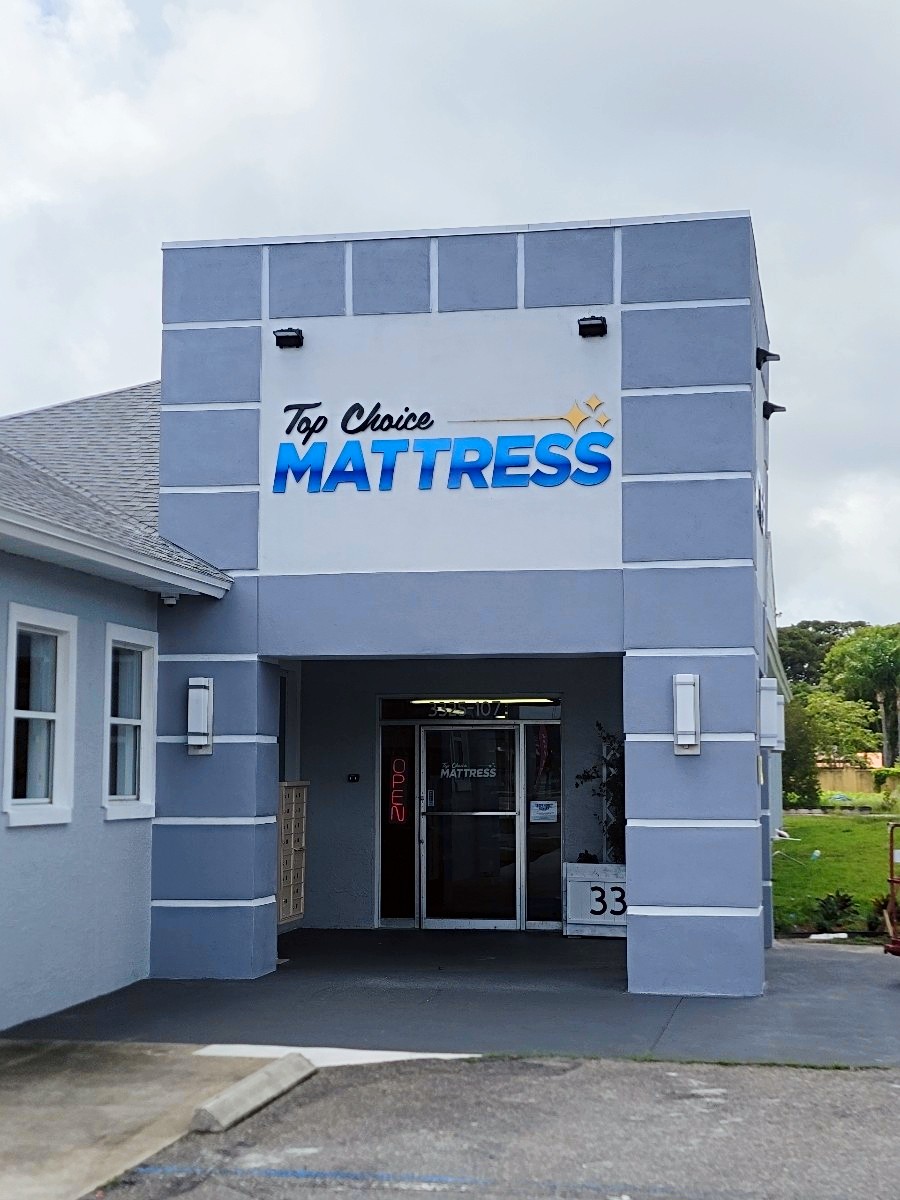#TopChoiceMattress with over 50 different mattresses on display, we are bound to find one that fits your comfort needs 😴 #familyownedandoperated #mattressshopping