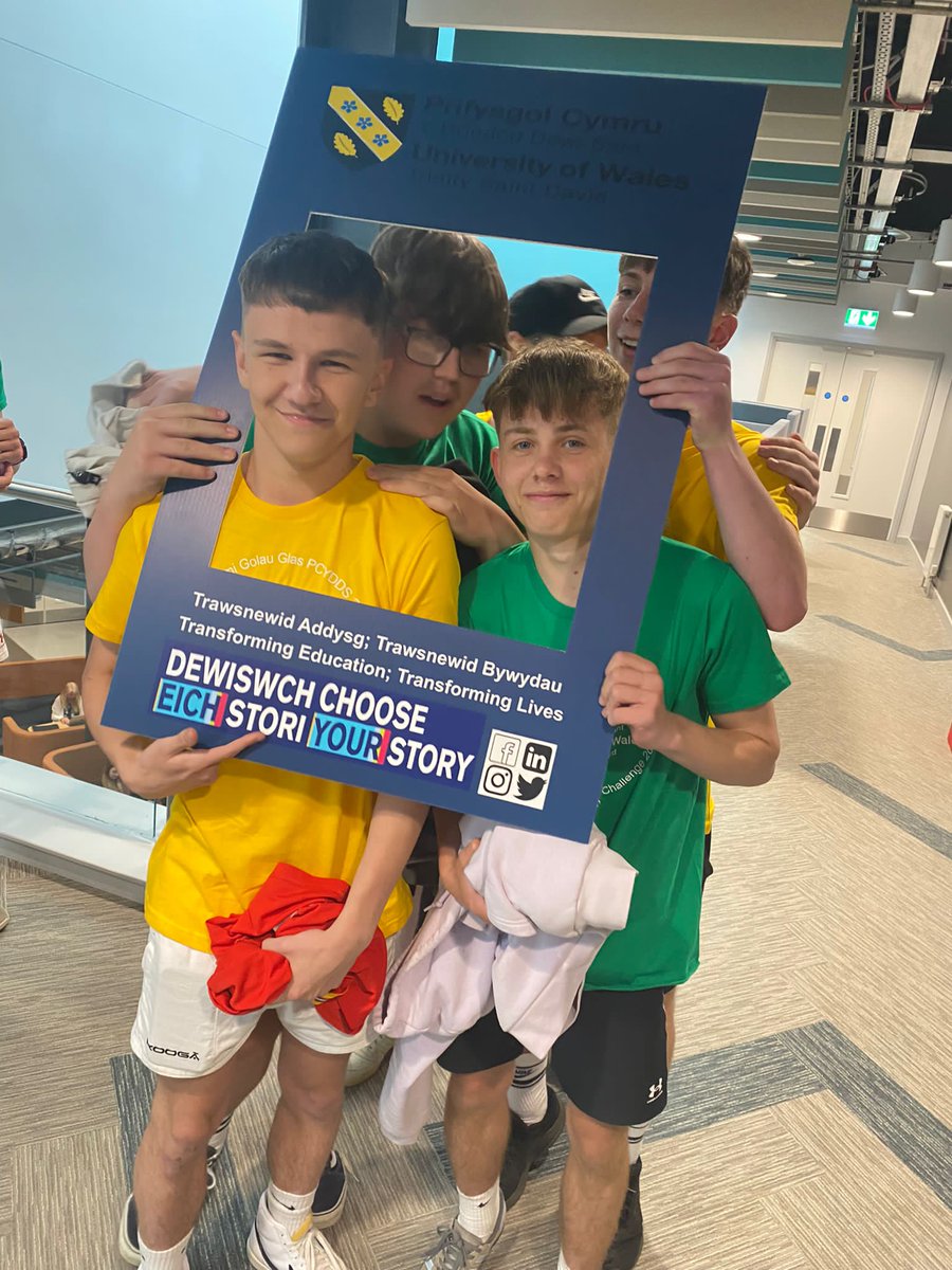 University of Wales Trinity Saint David (@uwtsd) on Twitter photo Today we hosted the Blue Light Academy Challenge 2023 in collaboration with our #WideningAccess department and <a href="/swpolice/">South Wales Police</a>.
We welcomed year 12 students from @Ysgoltycoch, <a href="/ColegSirGar/">Coleg Sir Gâr</a>, Gorseinon and <a href="/YsgolYstalyfera/">Ystalyfera - Bro Dur</a> to take part! Today we hosted the Blue Light Academy Challenge 2023 in collaboration with our #WideningAccess department and <a href="/swpolice/">South Wales Police</a>.
We welcomed year 12 students from @Ysgoltycoch, <a href="/ColegSirGar/">Coleg Sir Gâr</a>, Gorseinon and <a href="/YsgolYstalyfera/">Ystalyfera - Bro Dur</a> to take part!
