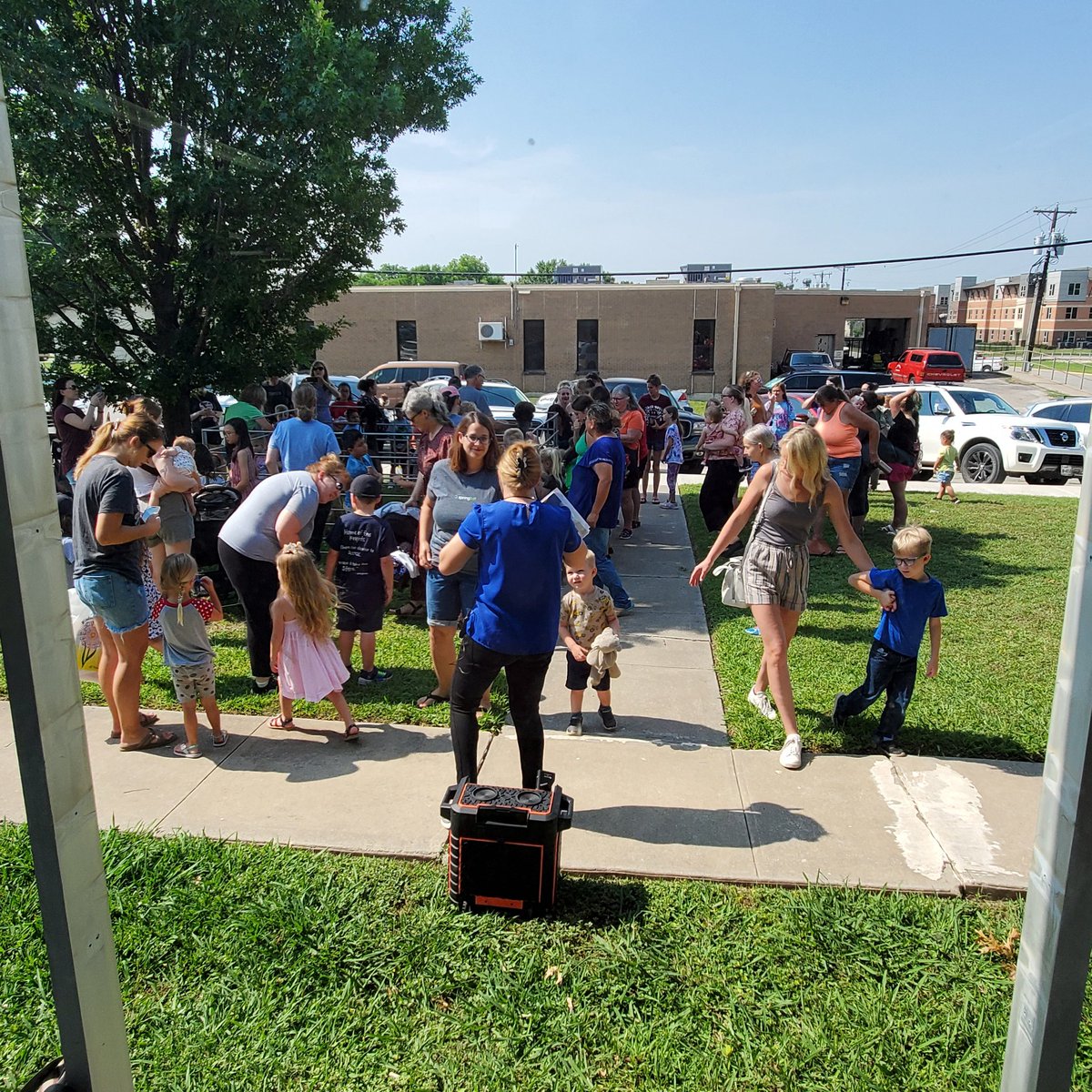 JJohnsonSpence's tweet photo. We had a local alpacas farm come for our Summer Reading Class Kickoff. Looks like it's gonna be a great Summer. #summerreading @CookeCountyLib https://t.co/bf6hPinm0a