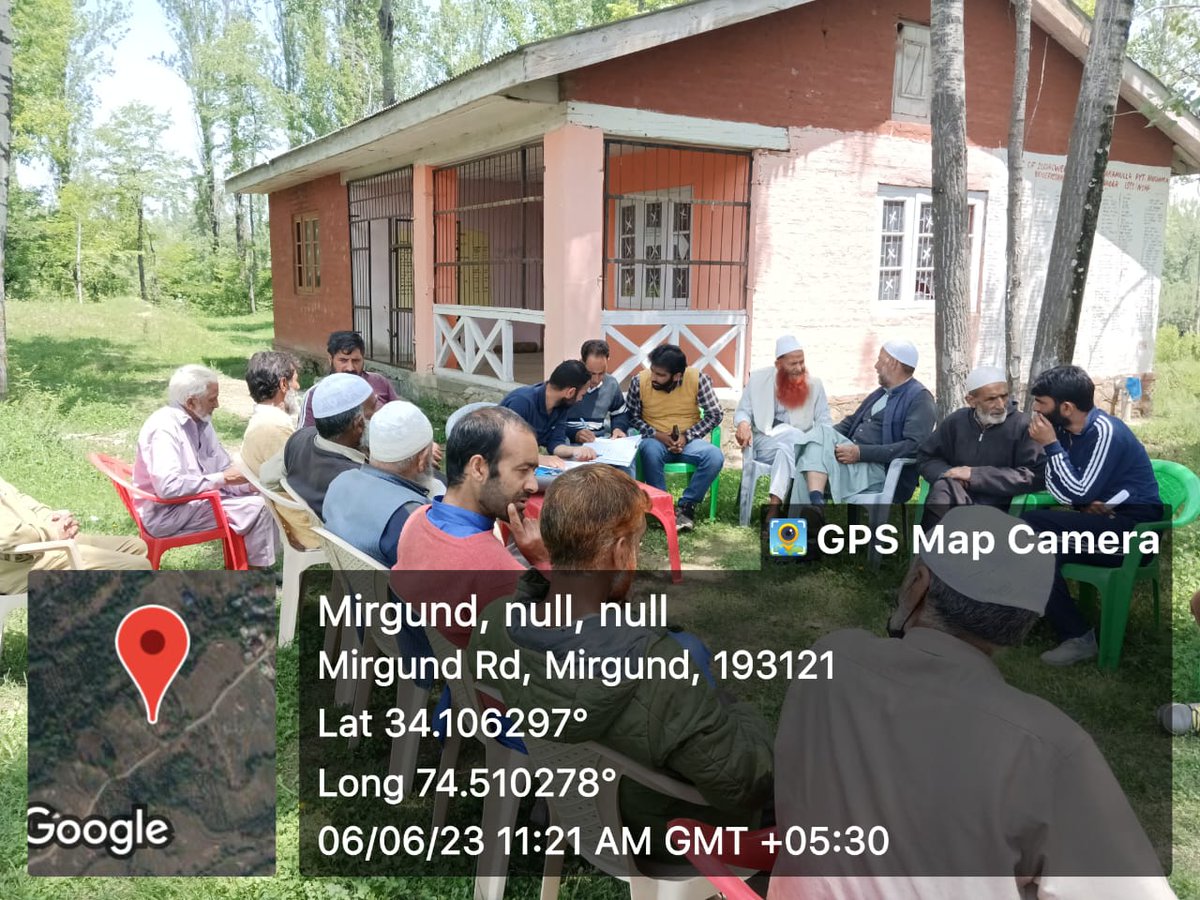panchayat_j's tweet photo. #Providing Services at Door  Step#

Registration of PMAY G Beneficiaries from PWL in Halqa Pyt Mughama, Block Lalpora District Baramulla. 
@OfficeOfLGJandK @mandeep082 @DrSyedSehrish @DICBaramulla @KashmirRdd @mopr_goi https://t.co/gsMoJ05gcT