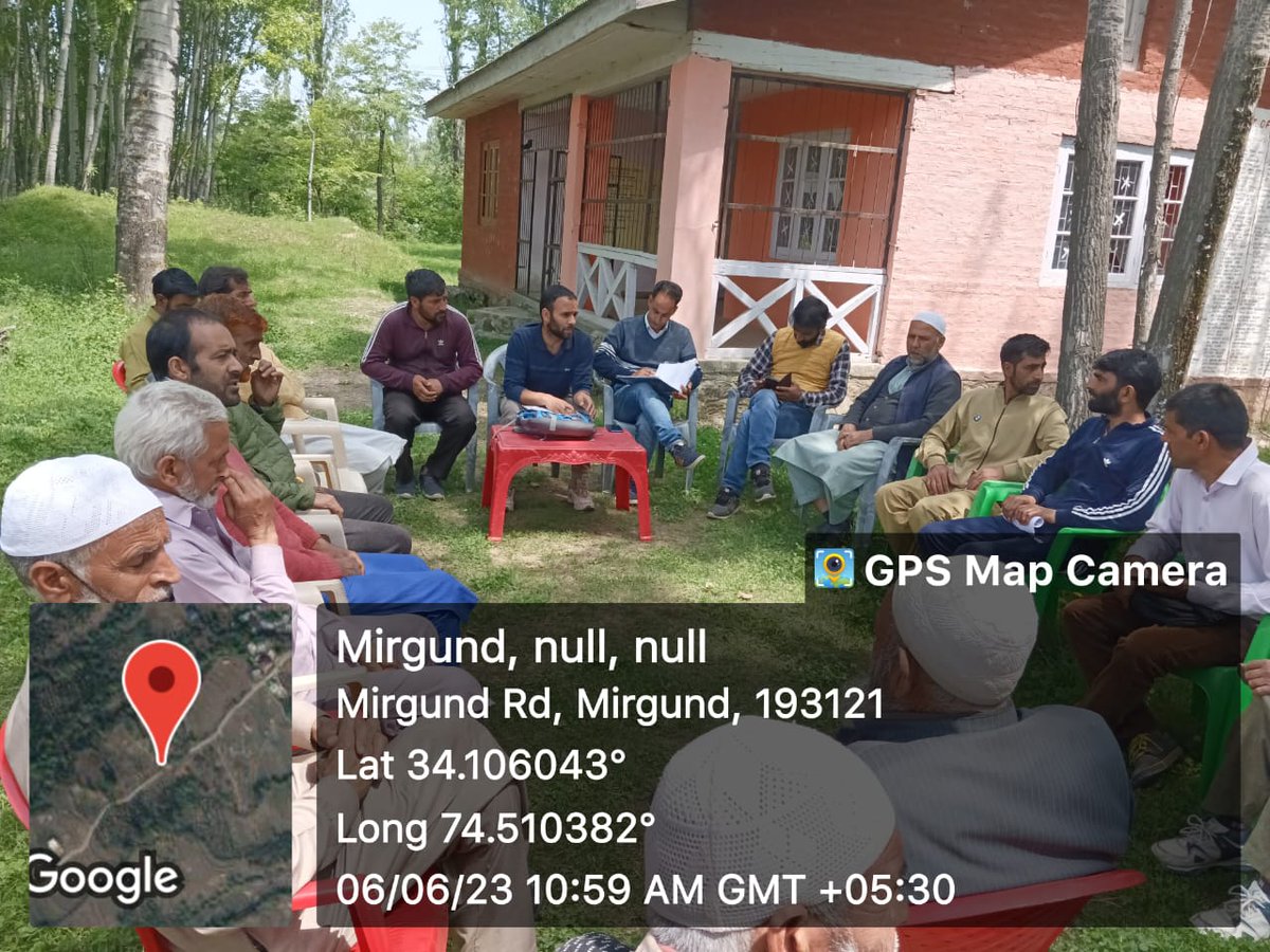 panchayat_j's tweet photo. #Providing Services at Door  Step#

Registration of PMAY G Beneficiaries from PWL in Halqa Pyt Mughama, Block Lalpora District Baramulla. 
@OfficeOfLGJandK @mandeep082 @DrSyedSehrish @DICBaramulla @KashmirRdd @mopr_goi https://t.co/gsMoJ05gcT