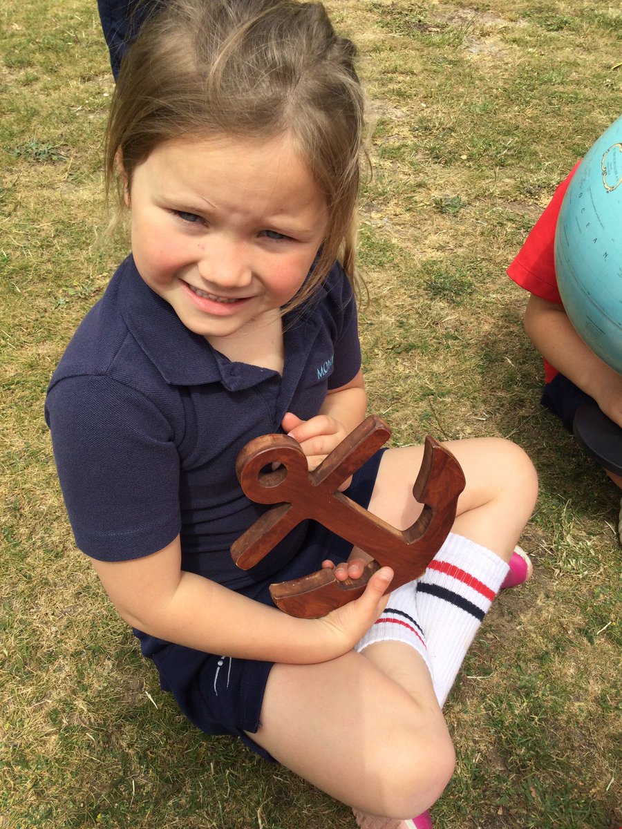 MonktonYear1's tweet photo. Look at what we found in the wooden treasure chest… ⚓️🧭🏴‍☠️🗺 #MonktonYear1 https://t.co/vWRal2qili