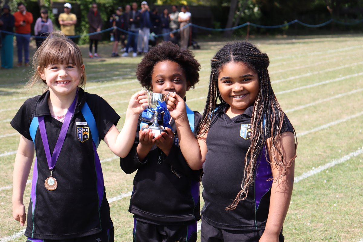 Old Palace of John Whitgift School for Girls tweet media