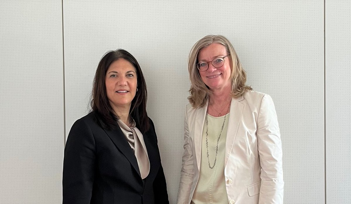 1 bn women worldwide have no access to financial services! 

<a href="/MEIskenderian/">Mary Ellen Iskenderian</a>, CEO <a href="/womensworldbnkg/">Women's World Banking</a>, is currently visiting <a href="/KfW_FZ_int/">KfW Development Bank</a> and <a href="/republica/">re:publica</a> to highlight the #FinancialInclusion of women through digital technologies.

👉 kfw-entwicklungsbank.de/About-us/News/…
👉 bmz-digital.global/en/the-most-im…