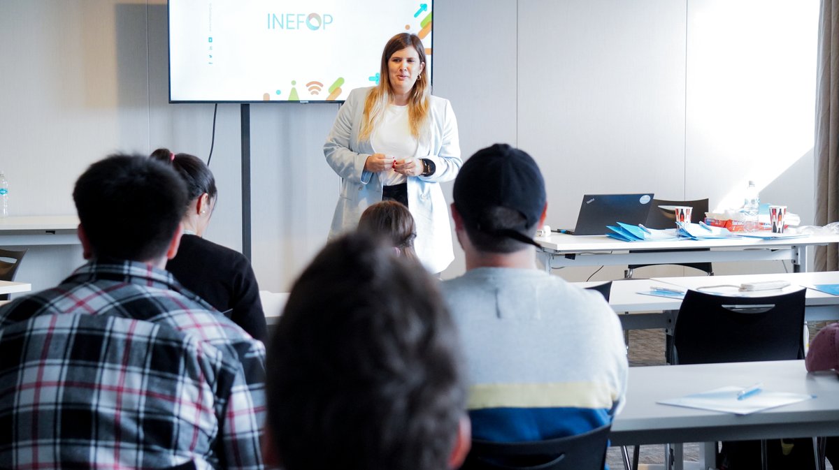 INEFOPoficial's tweet photo. Participamos en IT Builders, un espacio de conexión con el ecosistema tecnológico, con un stand y una charla de nuestro director general, Pablo Darscht, “Mejorar competencias y habilidades para trabajar en tecnología”, quien también integró el panel Puertas de entrada al sector IT. Además, ofrecimos un taller a cargo de nuestra técnica Ana Goyen, “Herramientas para la búsqueda de empleo”.

#INEFOP #ITBuildersLIVE