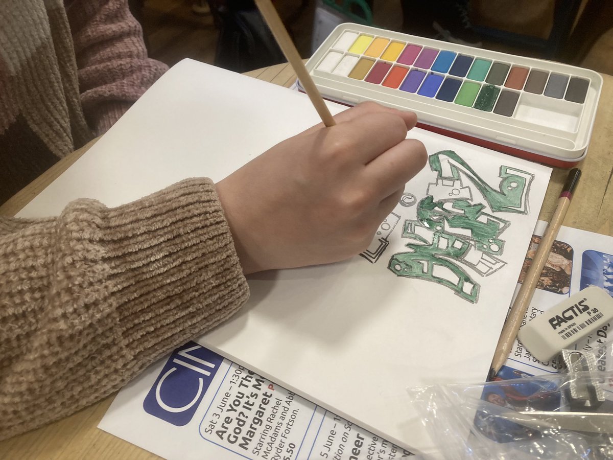 MrsBaldwinArt1's tweet photo. Fab first signposted Art session 🙌 @HaverhillArts #mutinyofcolour https://t.co/IyCaTRYqcI