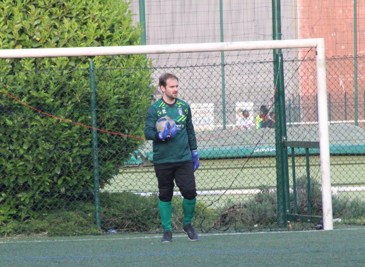 ASPFofficiel's tweet photo. [Communiqué médical 🏥]

@JN1_ASPF souffre d'une entorse ligamentaire, contractée hier lors d'une parade exceptionnelle sur penalshoot (true story)

❤🤍 Bon rétablissement à notre mur 🧤🙏👑

#teamaspf #fsgt
#leretablissementoulacrise https://t.co/Jzn6SqKxg3