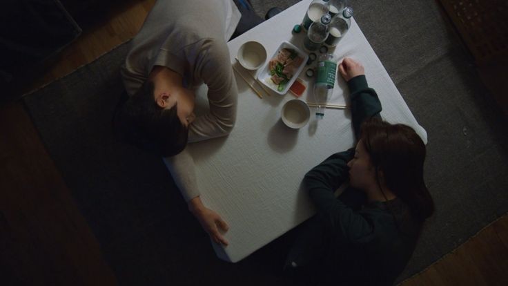 thvantew_'s tweet image. "Vilões nunca rompem porque são persistentes, até no amor."