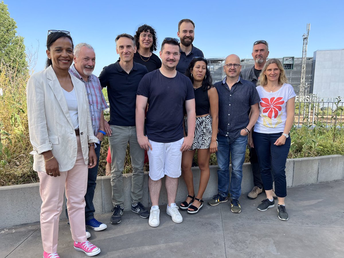 Ce sont les 10 journalistes qui représentent le groupe <a href="/Francetele/">France Télévisions</a> dans les départements #Vendee #MainetLoire #Mayenne et à #SaintNazaire - Journée de travail à #Angers avec ces représentants des bureaux de proximité de <a href="/F3PaysdelaLoire/">France 3 Pays de la Loire</a>