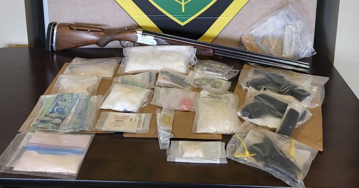 Mutli-Jurisdictional Warrant results in Drug Seizure in Kitchener. Huron Perth, Grey Bruce, Wellington, Brant & Elgin-Middlesex involved. $90,000 of controlled substances & $220,000 in other property seized. #opp #huronperth #greybruce
FULL STORY:  theranch100.com/mutli-jurisdic…