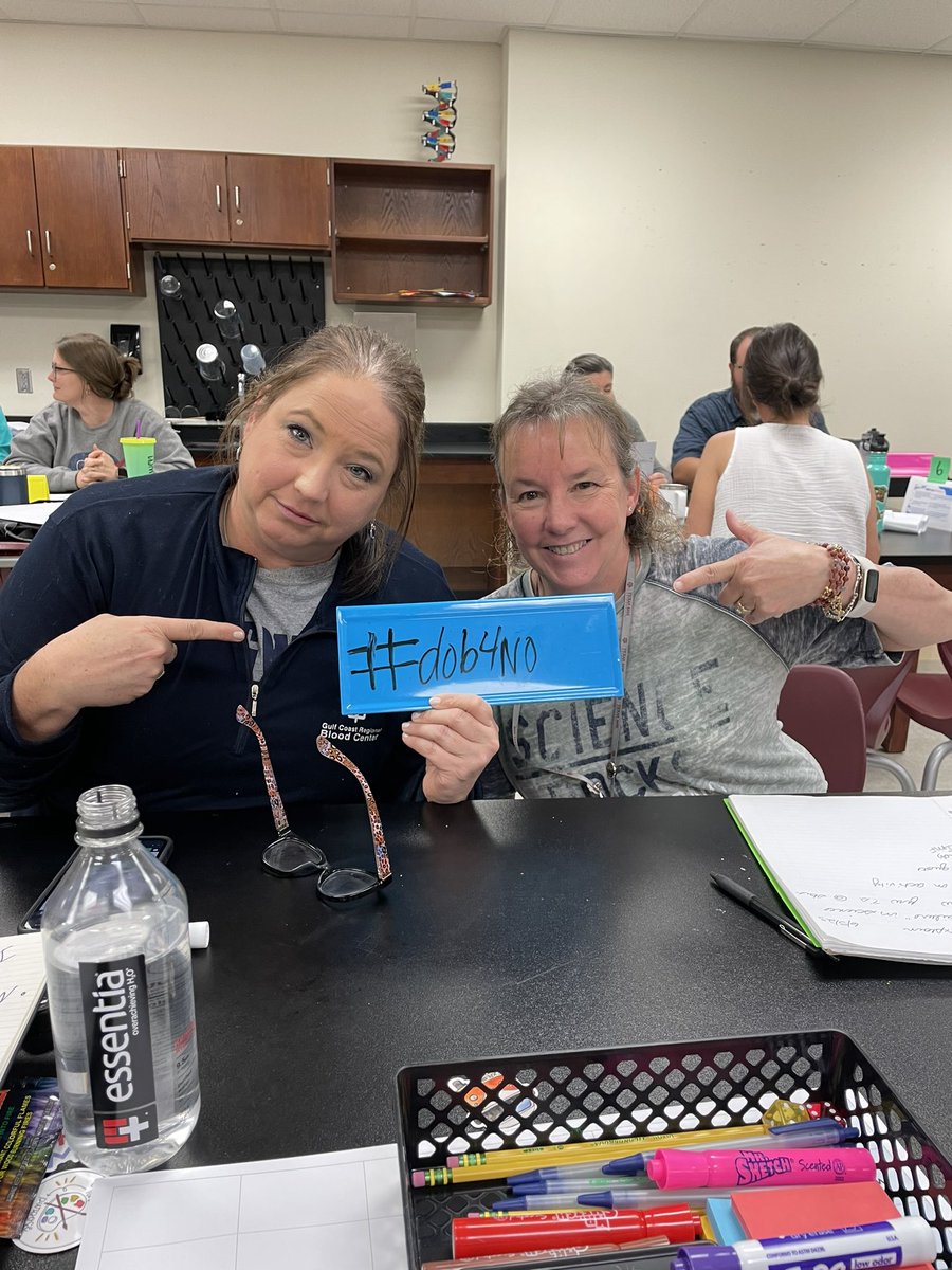 welchchem's tweet image. Learning about #explorebeforeexplain in this Mon morning! Already adding things to our learning set and eager to apply what we’ve done this morning! #dob4no #YourTurn2Learn