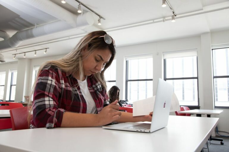 sba_bc's tweet photo. The First Nations Technology Council is receiving $2 million from .@PacifiCanEN to deliver its technology employment training program Digital Horizons. Read more here --> https://t.co/HzMks7tBJR
#digital #digitalbusiness #tech #techpreneur #smallbusiness #digitalcanada https://t.co/QLRgeqfRwS