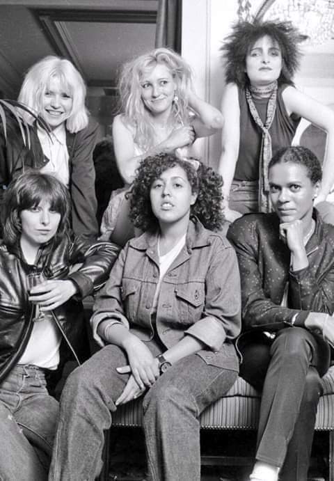 Debbie Harry (Blondie), Viv Albertine (The Slits), Siouxsie Sioux (Siouxsie And The Banshees), Chrissie Hynde (The Pretenders), Poly Styrene (X-Ray Spex) & Pauline Black (The Selecter). 💜💜💜