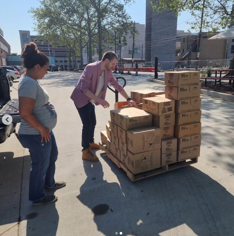Is there a sweeter week in the #LehighValley than the last full week of school? Bethlehem School District &amp; Northern Lehigh School District kids are definitely going to have a sweet week! Congrats to kids, teachers, &amp; staff for another great year!