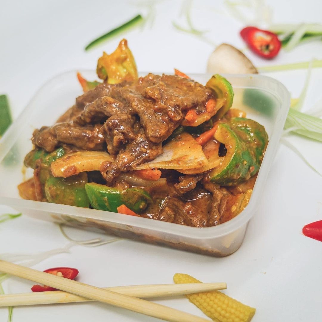 Have you tried ordering a Chinese from Dragon Bay yet?

70+ local takeaways available on <a href="/MKEatsApp/">MK Eats - Download the app today!</a>

Download on iOS &amp; Android: onelink.to/mkeats or order online:
mk-eats.co.uk
#MiltonKeynes