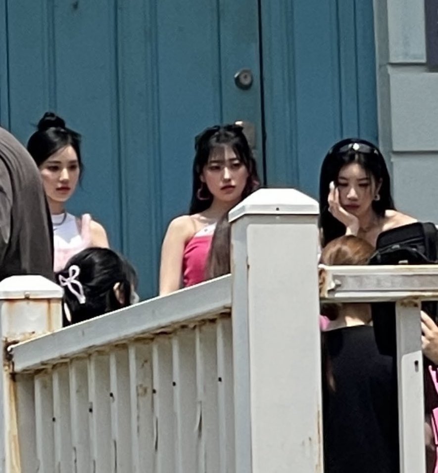 WE GOT THE ALL BLACK HAIR OEC REDEBUT