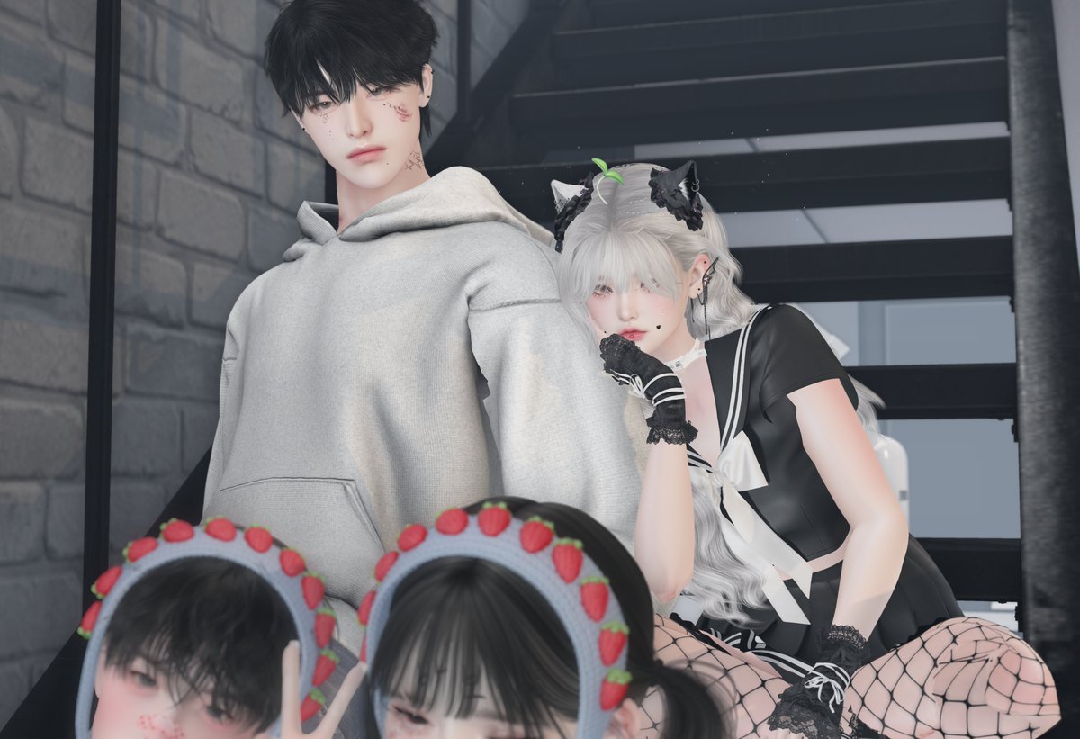 garuscrush's tweet image. 바보딸기들