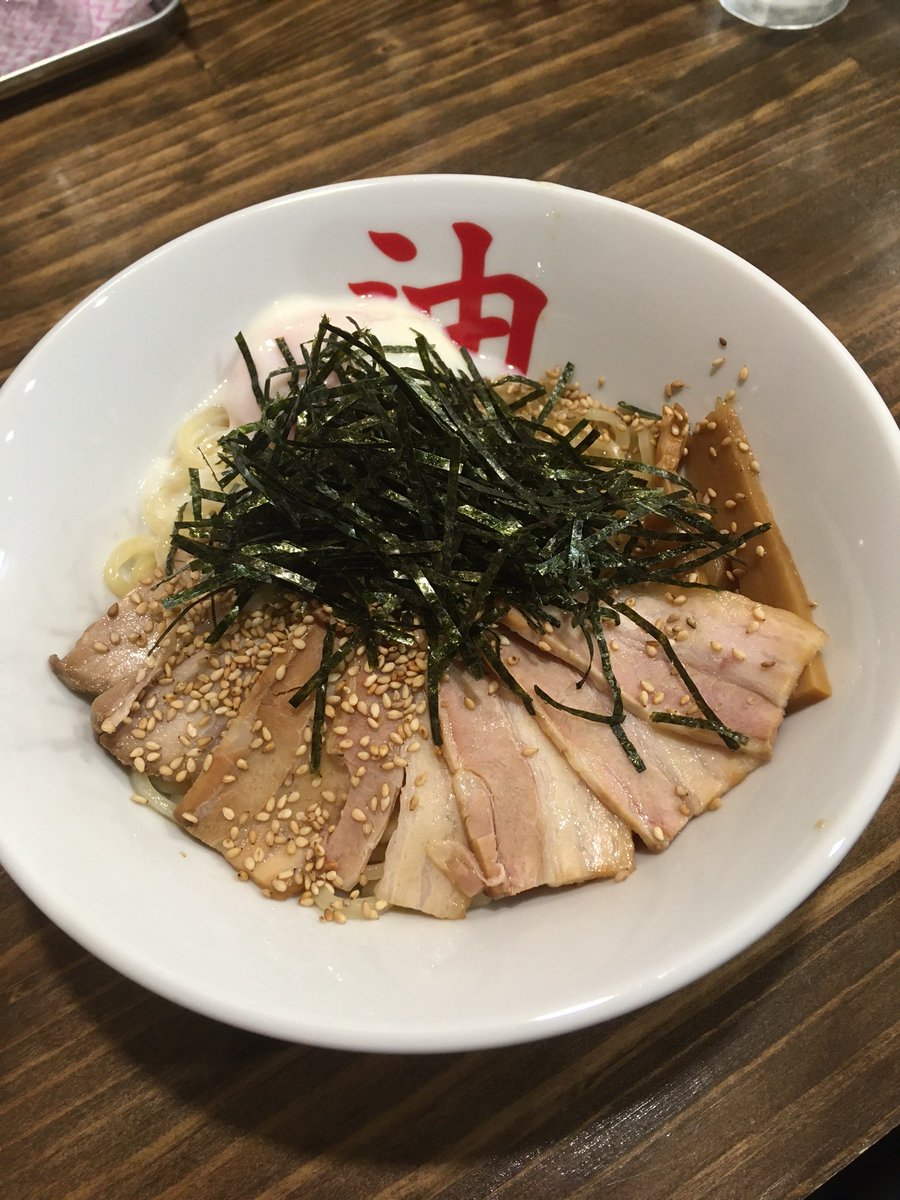 全部のせ油そば@きりん寺 in 高田馬場 ウマい！ 学生割引が充実してるみたい 店員さんがニッコニコでした。